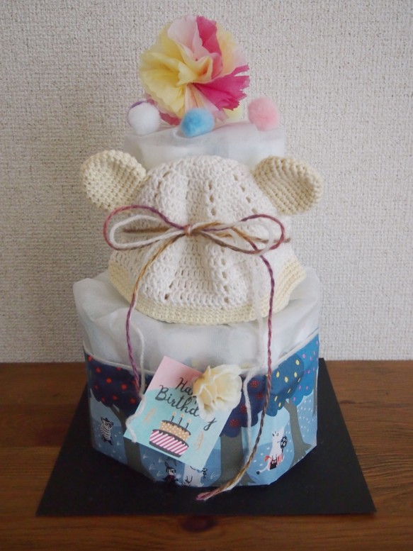 おむつケーキ2段 可愛いクマ耳帽子付き 帽子 ベビー キッズ おむつケーキ2段 可愛いクマ耳帽子付き 帽子 ベビー キッズ